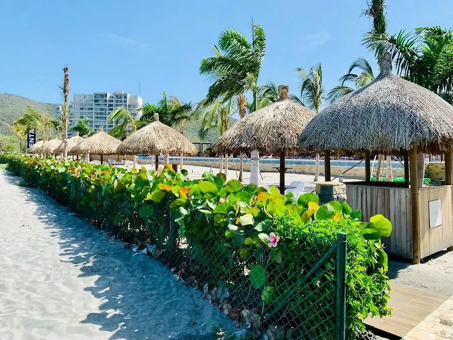 Apartamento Encantador Samaria Club de playa, 3 alcobas 6 personas Playa Privada Santa Marta
