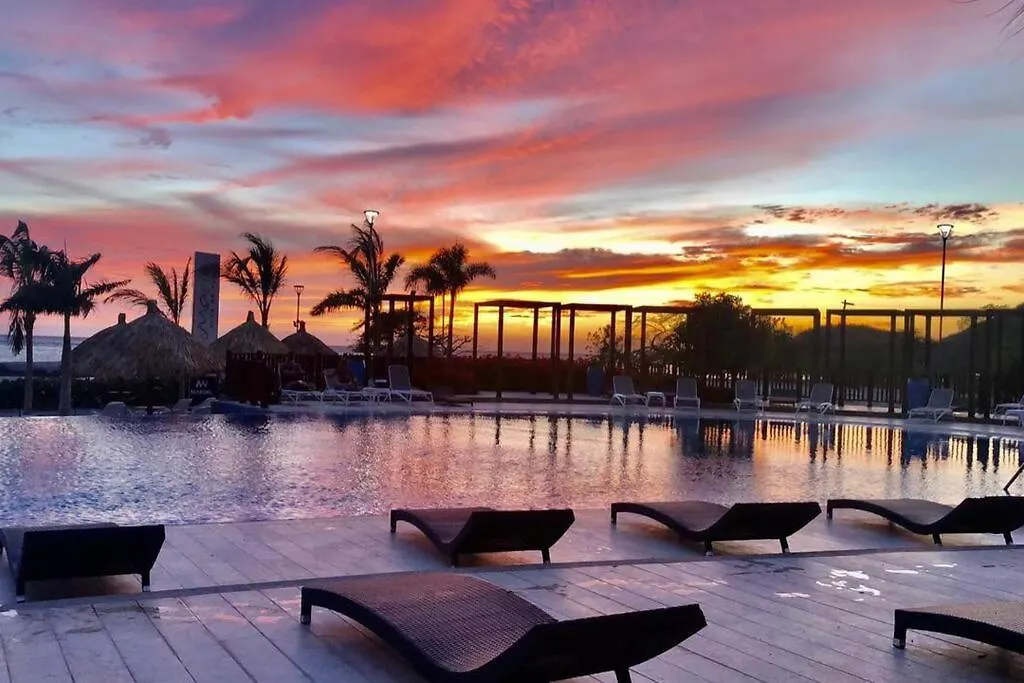 Apartamento Encantador Samaria Club de playa, 3 alcobas 6 personas Playa Privada Santa Marta  Colombia